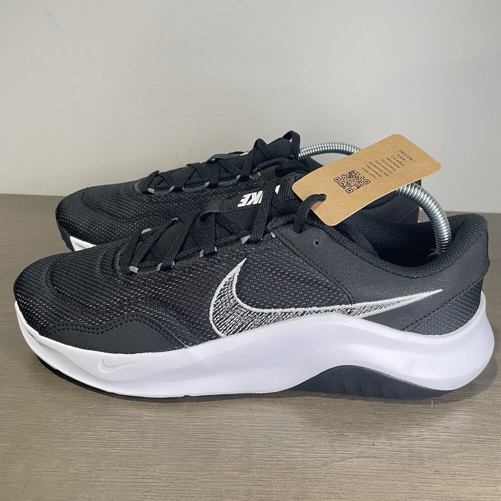 Nike Mens Size 10.5 Shoes NEW Legend Essential 3 Next Nature Black White DM1120